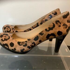 Naturalizer leopard heels size 8